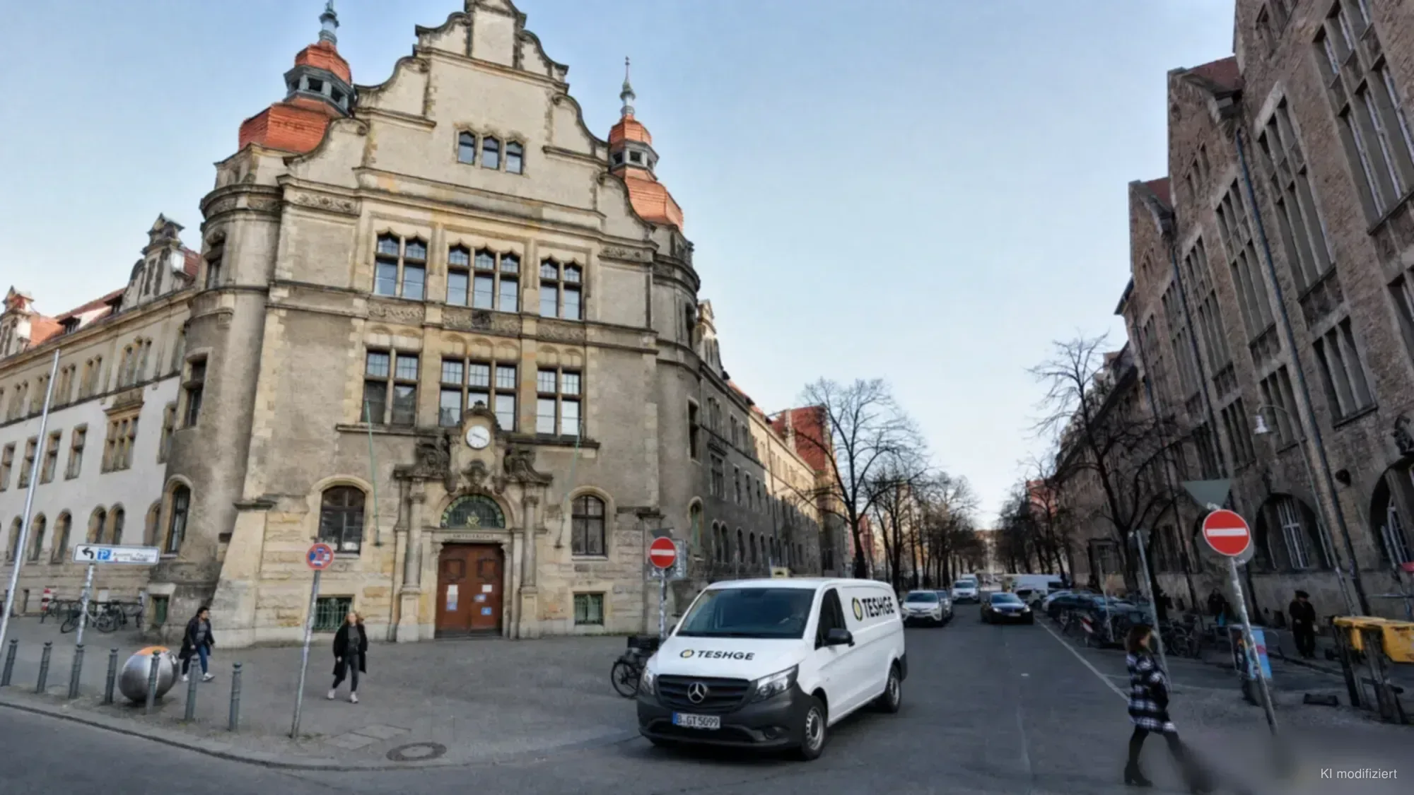 TESHGE Servicefahrzeug in Neukölln