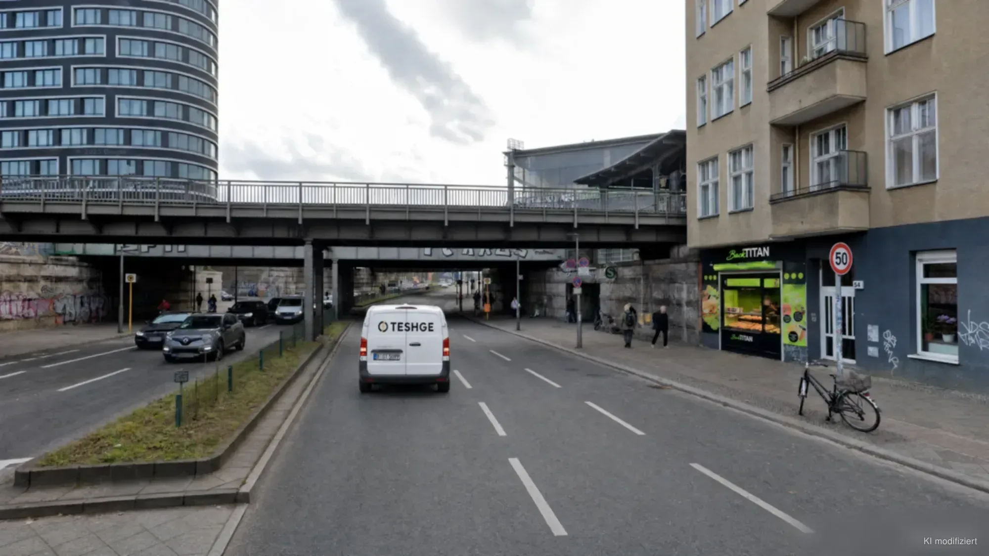 TESHGE Servicefahrzeug in Berlin Schöneberg